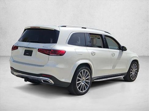 Used 2023 Mercedes-Benz GLS 450 4MATIC image 3