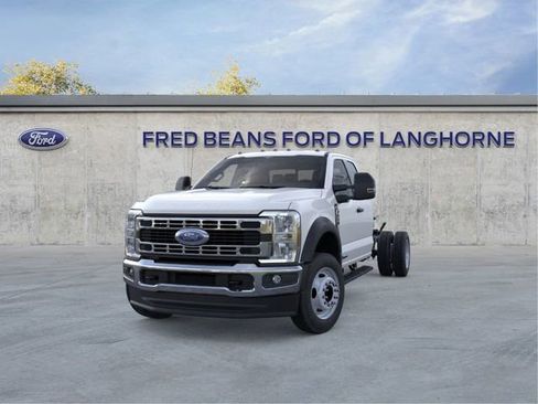 New 2025 Ford F550 4x4 SuperCab Super Duty image 3