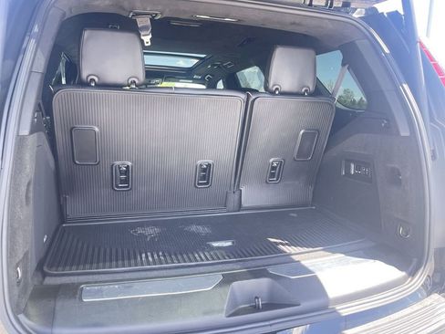 Used 2023 Cadillac Escalade Sport Platinum w/ LPO, ONYX Package AWD/4WD image 6