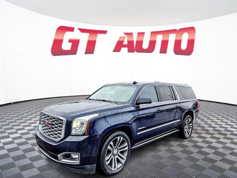 Used 2018 GMC Yukon XL Denali w/ Denali Ultimate Package image 3