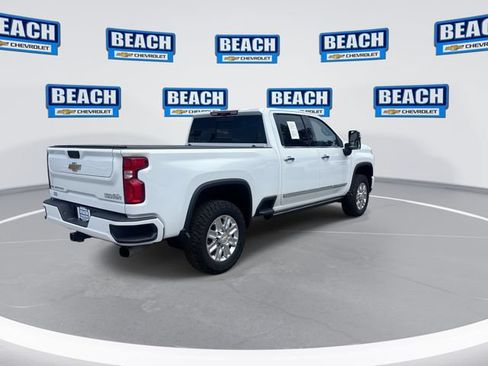 Used 2024 Chevrolet Silverado 3500 High Country w/ High Country Premium Package AWD/4WD image 8