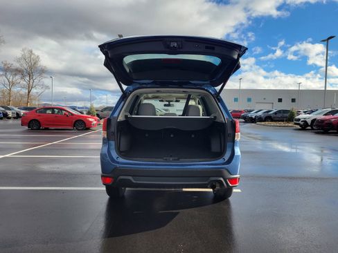 Certified 2022 Subaru Forester Premium image 11