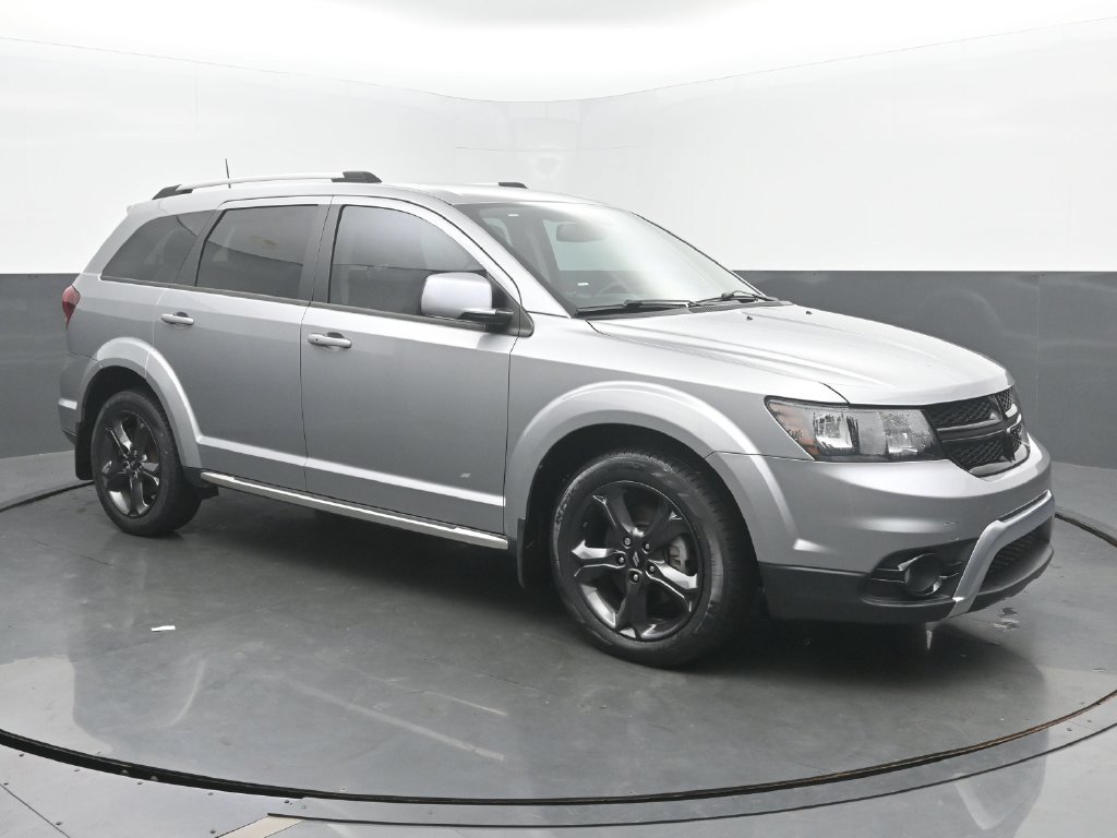 Used 2019 Dodge Journey Crossroad w/ Mopar All Weather Group FWD image 8