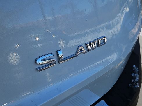 Used 2023 Nissan Rogue SL w/ SL Premium Package image 5