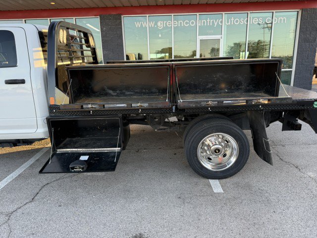 Used 2024 RAM 5500 Tradesman w/ Chrome Appearance Group AWD/4WD image 12