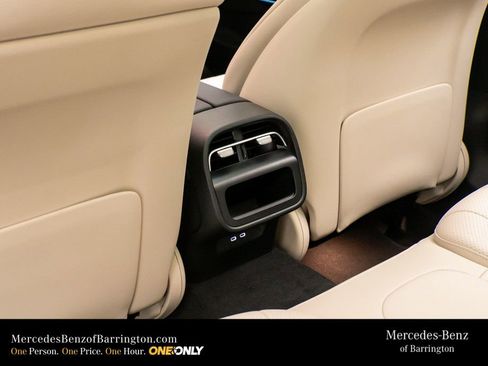 New 2026 Mercedes-Benz E 350 4MATIC Sedan image 19