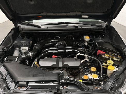 Used 2017 Subaru Crosstrek 2.0i Premium AWD/4WD image 34
