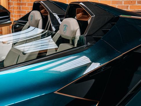 Used 2021 Lamborghini Sian Roadster AWD/4WD image 7