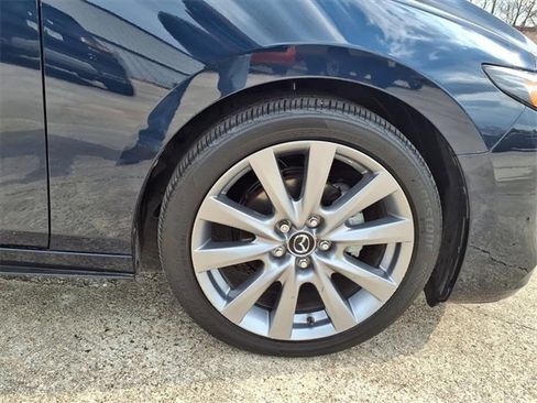 Used 2023 MAZDA MAZDA3 s image 9