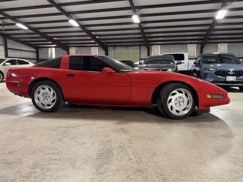Used 1992 Chevrolet Corvette Coupe image 5