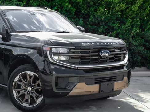 Used 2025 Ford Expedition King Ranch AWD/4WD image 9