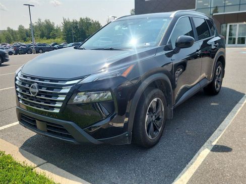 Used 2026 Nissan Rogue SV w/ SV Premium Package AWD/4WD image 1