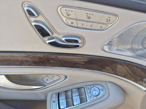 Used 2019 Mercedes-Benz S 560 Sedan image 11
