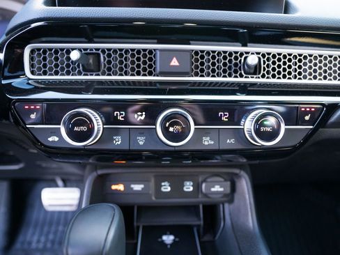 Used 2025 Honda Civic Sport image 27