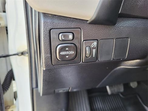 Used 2019 Toyota Corolla LE image 14