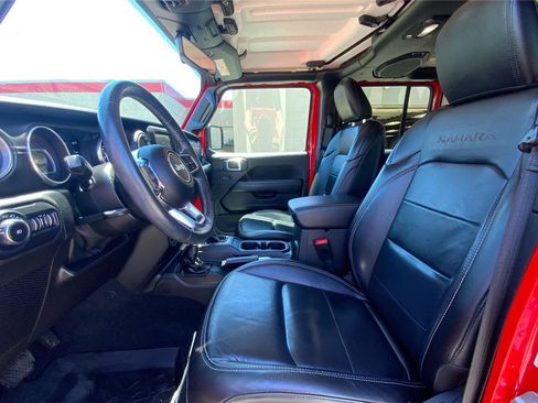 Used 2018 Jeep Wrangler Unlimited Sahara AWD/4WD image 10