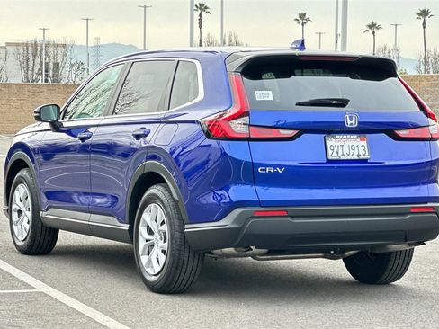 Certified 2025 Honda CR-V LX image 6