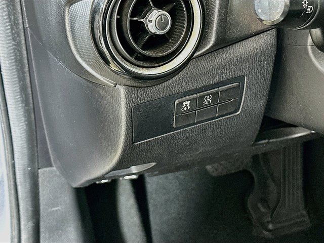 Used 2017 Toyota Yaris iA FWD image 10