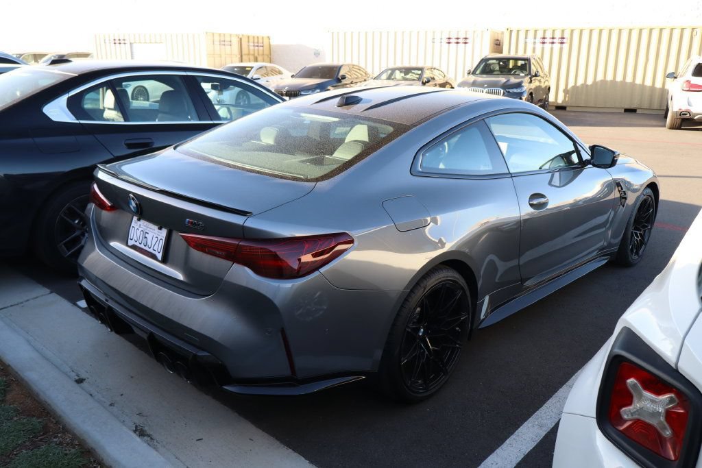 Used 2027 BMW M4 Competition RWD image 3