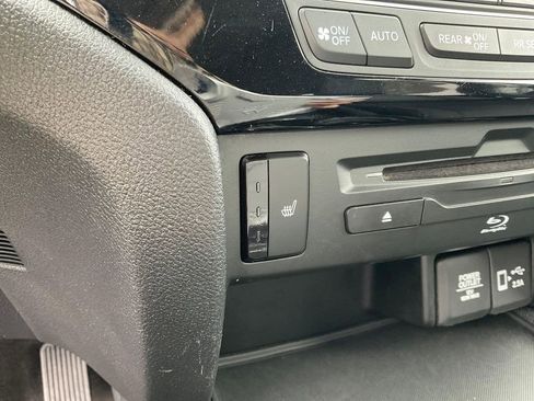 Used 2021 Honda Pilot Touring image 21