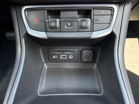 Used 2024 GMC Terrain SLE w/ Driver Convenience Package AWD/4WD image 26