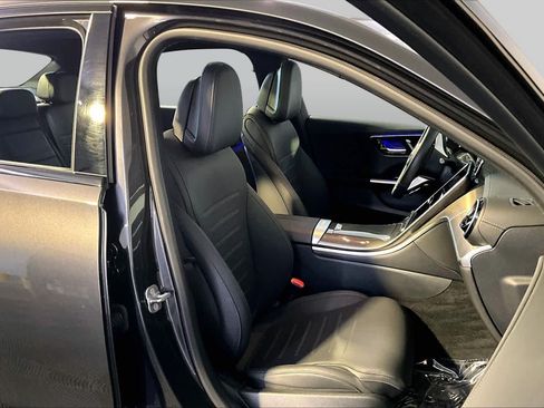 Certified 2026 Mercedes-Benz C 300 4MATIC Sedan image 8