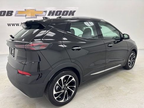 Used 2023 Chevrolet Bolt EUV Premier FWD image 5