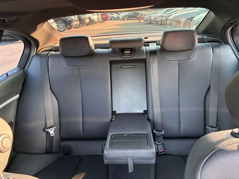 Used 2018 BMW 330i xDrive Sedan AWD/4WD image 14