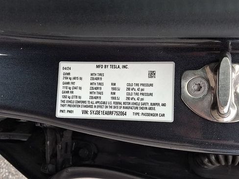 Used 2024 Tesla Model 3 Standard Range RWD image 28