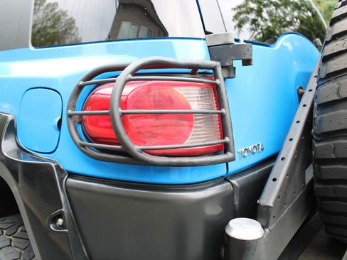 Used 2007 Toyota FJ Cruiser 4WD image 24