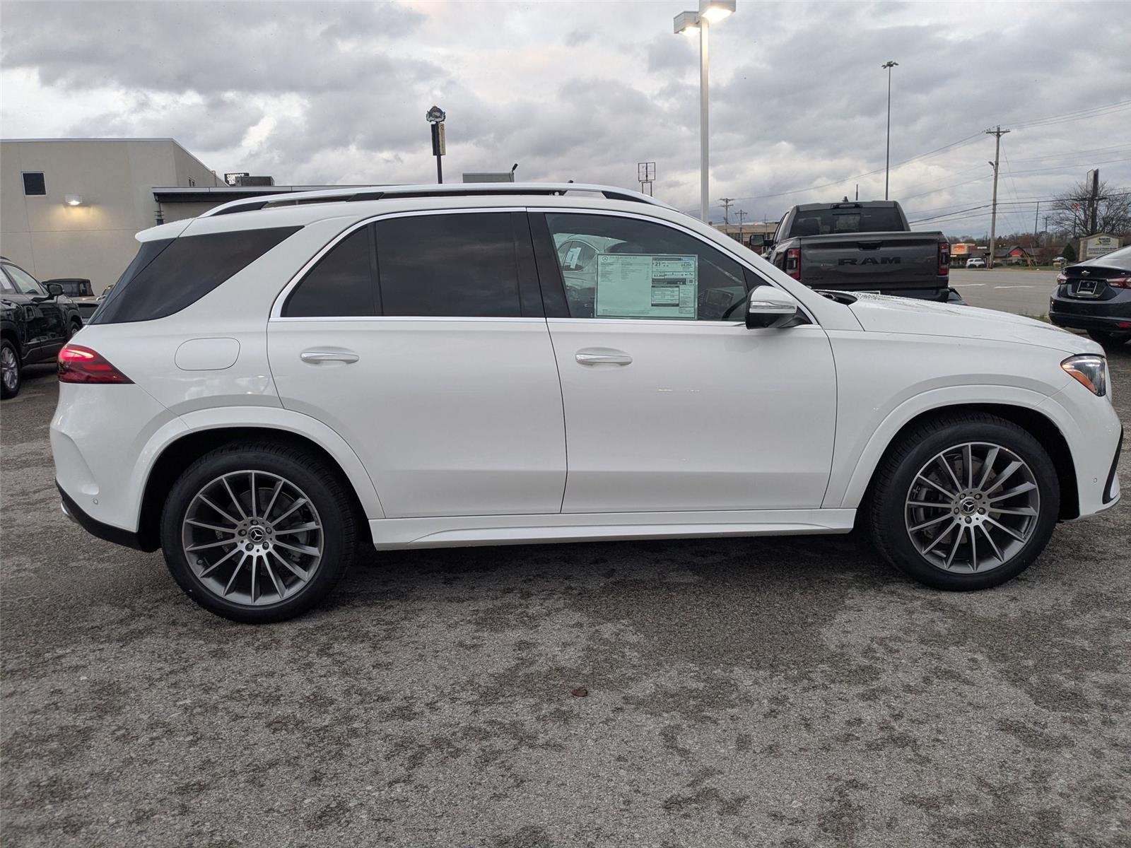 New 2026 Mercedes-Benz GLE 450 4MATIC image 4