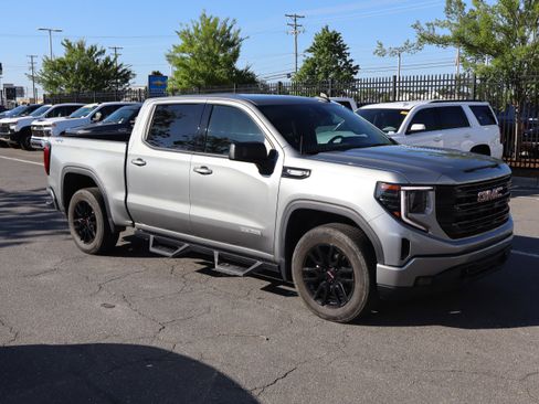Used 2023 GMC Sierra 1500 Elevation AWD/4WD image 13