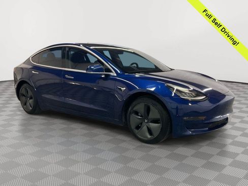 Used 2018 Tesla Model 3 Long Range RWD image 2