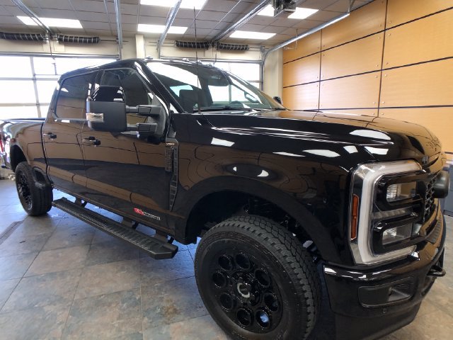 New 2027 Ford F350 Lariat w/ Black Appearance Package AWD/4WD 360° Tour