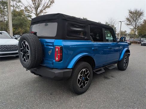 Used 2023 Ford Bronco Outer Banks image 2