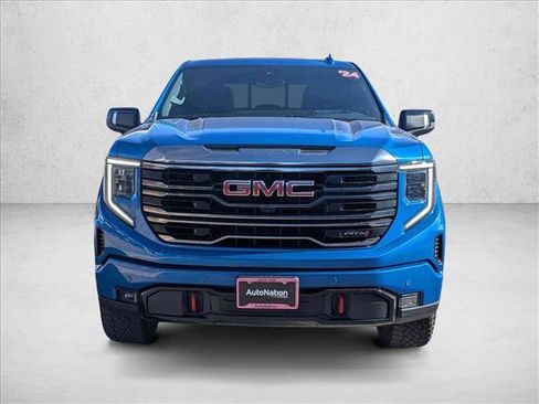 Used 2024 GMC Sierra 1500 AT4 w/ Technology Package AWD/4WD image 2