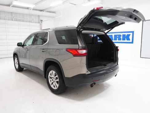 Used 2018 Chevrolet Traverse LT image 8