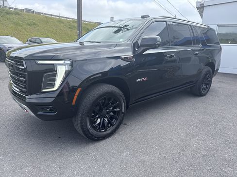 Used 2025 GMC Yukon XL AT4 Ultimate w/ LPO, Floor Liner Package AWD/4WD image 7