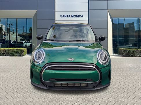 Used 2023 MINI Cooper 4-Door Hardtop image 2