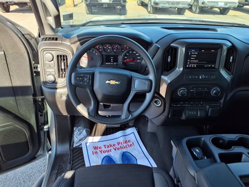 Used 2025 Chevrolet Silverado 1500 Custom AWD/4WD image 3