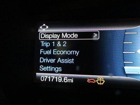 Used 2020 Ford Fusion SE image 18