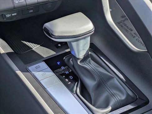 Certified 2025 Hyundai Elantra Sport FWD image 12