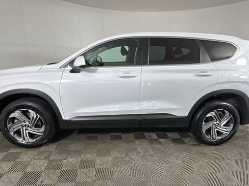 Certified 2023 Hyundai Santa Fe SE AWD/4WD image 5