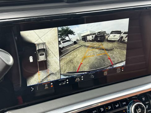 Used 2025 GMC Sierra 2500 Denali Ultimate w/ Max Trailering Package AWD/4WD image 19