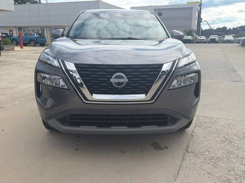 Used 2023 Nissan Rogue SV AWD/4WD image 3