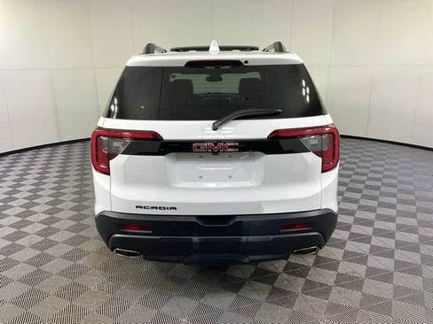 Used 2023 GMC Acadia SLT w/ Elevation Edition image 5
