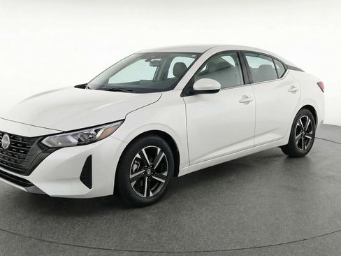 Used 2025 Nissan Sentra SV FWD image 3