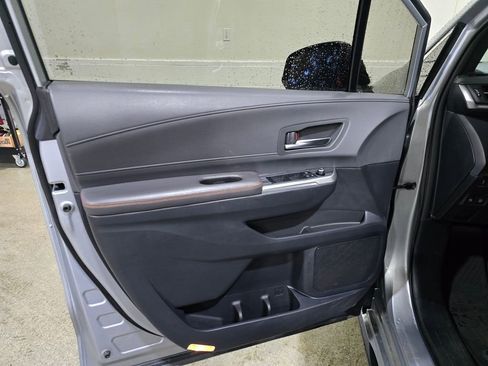 Used 2021 Toyota Sienna XSE image 21