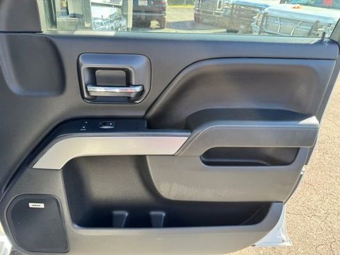 Used 2015 Chevrolet Silverado 3500 LT w/ LT Convenience Package image 16