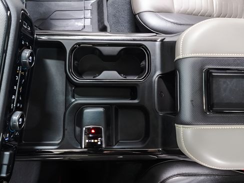 Used 2022 Chevrolet Silverado 1500 ZR2 AWD/4WD image 18